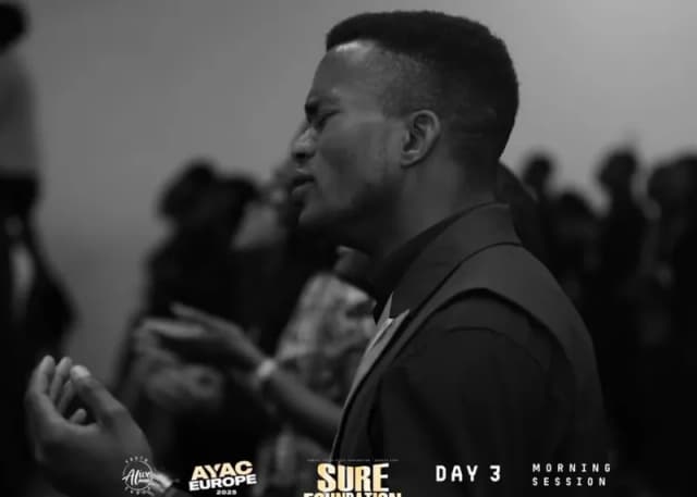 AYAC Europe prayer moment